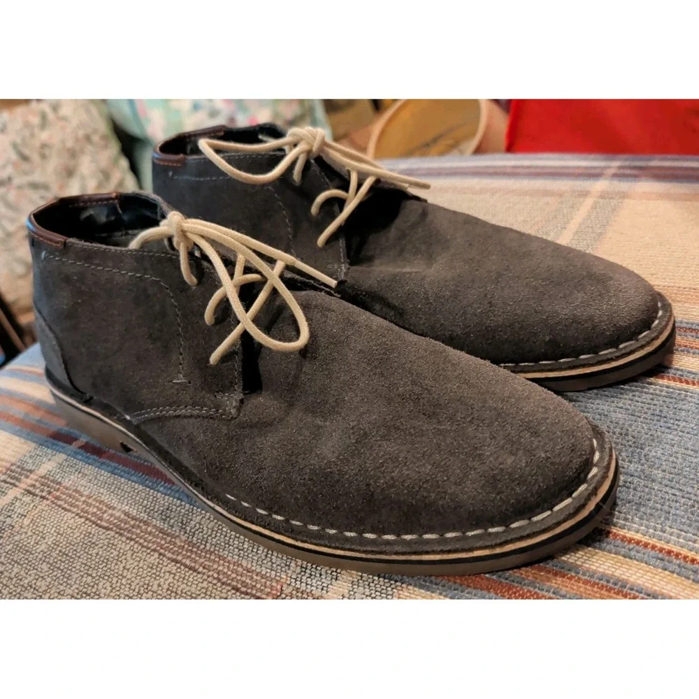 Kenneth Cole Men Size 10.5 M Reaction 'Desert Sun' Gray Suede Chukka Boots